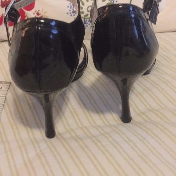 Black Patent Open Toe Heels - Picture 4 of 5